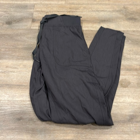 Pewter Gray jogger, scrub pants NOT FIGS - Picture 1 of 2